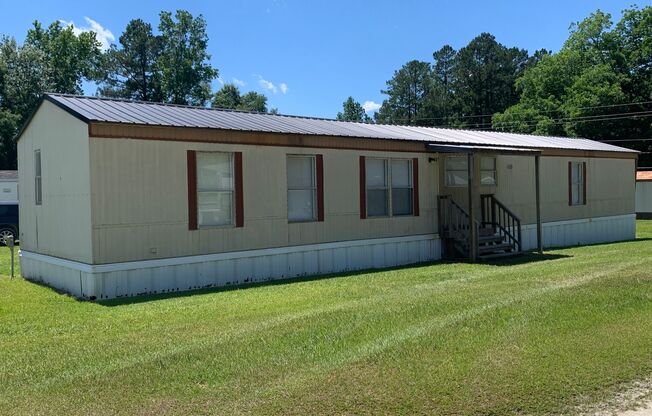 Available Now - Spacious 2 Bedroom + Bonus Room, 2 Bath Mobile Home