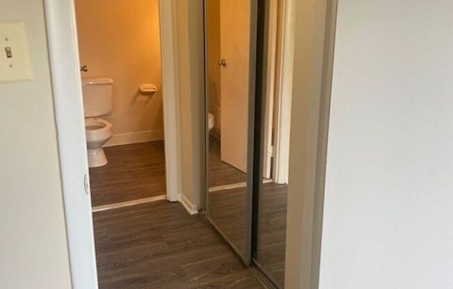 1 bed, 1 bath, 800 sqft, $1,700, Unit 3355 #204