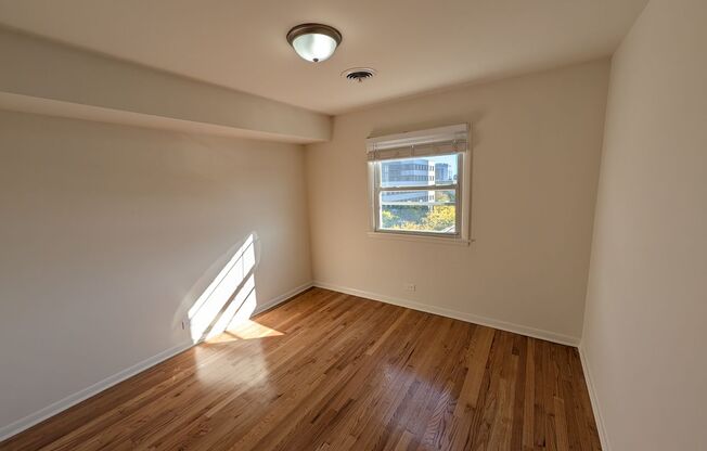 3 beds, 2 baths, 1,100 sqft, $2,995, Unit 601