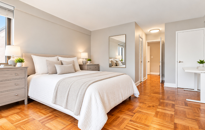 1 bed, 1 bath, $4,950, Unit W8G