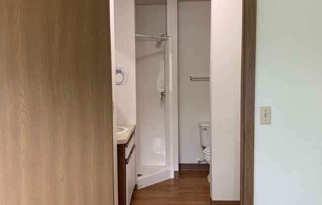 2 beds, 2 baths, $1,075, Unit 1736-203