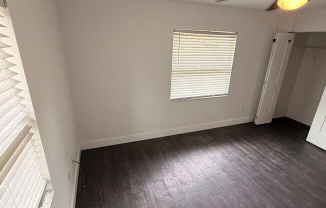 2 beds, 1 bath, 716 sqft, $1,225, Unit 120