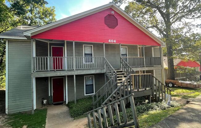 2 beds, 2 baths, $1,025, Unit APARTMENT D