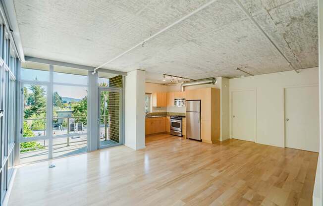 Life in the Belmont District