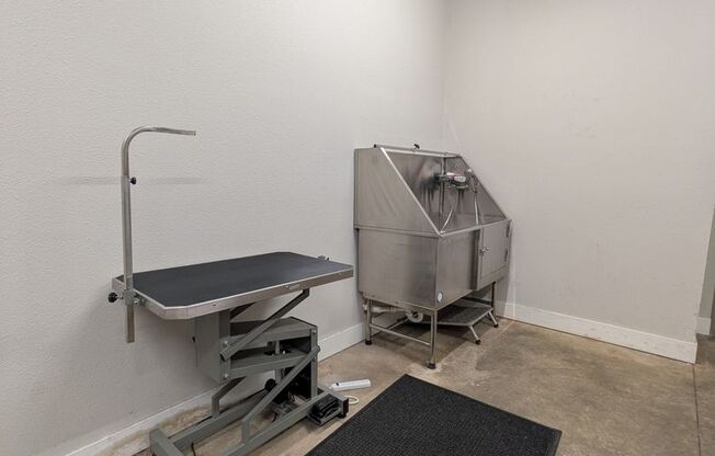 Studio, 1 bath, 412 sqft, $1,275, Unit 304