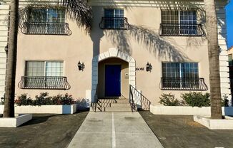 6081 Pickford PL