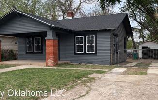 1421 NE 14th St.