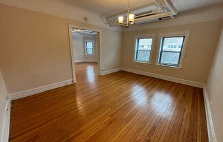 1 bed, 1 bath, 883 sqft, $1,595, Unit 910-0