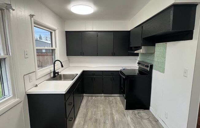 Ellsworth Springs 2 Bedroom Home for Lease - 109 SE 102nd Ave