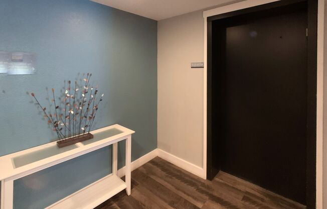 2 beds, 1.5 baths, 950 sqft, $2,275, Unit 141
