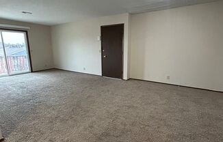 2 beds, 1 bath, 950 sqft, $875, Unit #7