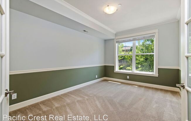 2000 NW Talus Dr