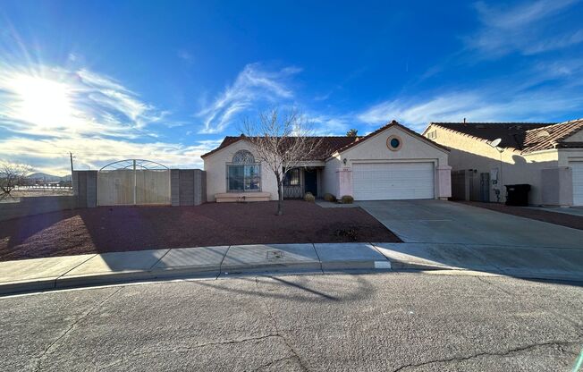Welcome Home! Charming 3 Bedroom, 2 Bath, Single-Story Home nestled in this beautiful Henderson community!