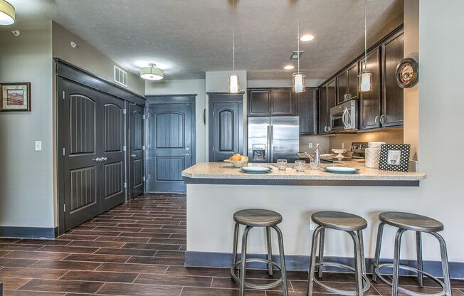 1 bed, 1 bath, 677 sqft, $1,345, Unit C - 1011 Unit 103 - A695