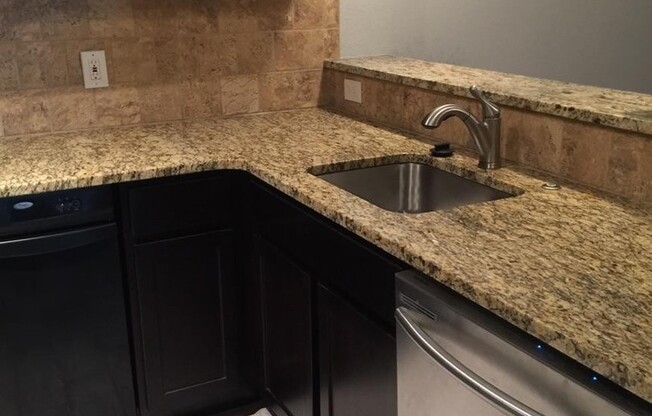 1 bed, 1 bath, 702 sqft, $1,245, Unit 204