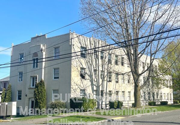 421 E. Maple Street