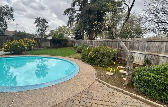 Honey-Stop The Car! This house has it all! 3/2 with Pool!!!  Please read entire ad for viewings!