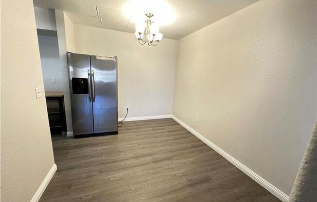 1 bed, 1 bath, $1,250, Unit #2007