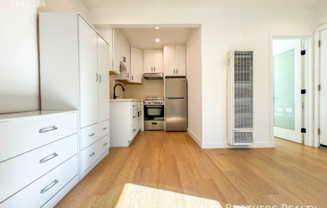 1508 3/4 MAPLE ST