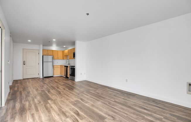 1 bed, 1 bath, 591 sqft, $1,949, Unit 102