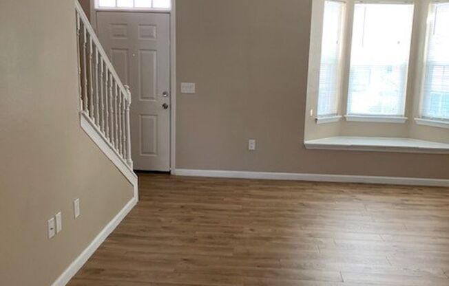2/2.5 Townhouse Style Condo in Metrowest