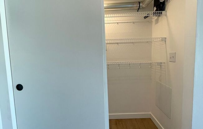 Studio, 1 bath, 260 sqft, $1,308, Unit L02