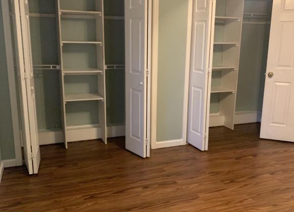 3 beds, 2 baths, 1,250 sqft, $1,500