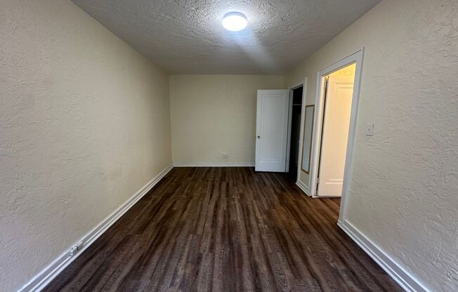 1 bed, 1 bath, 708 sqft, $1,330, Unit King Edward Annex 18
