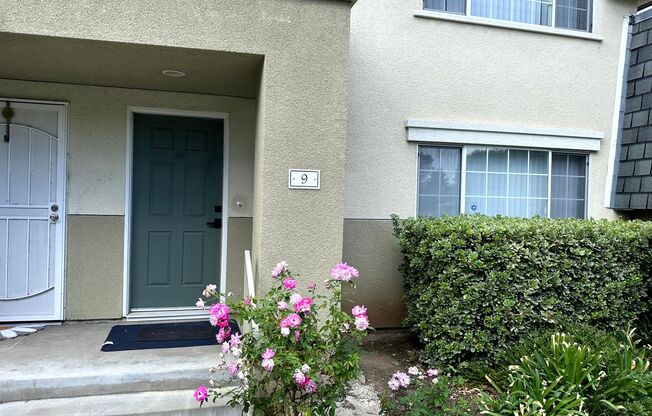 3 beds, 1.5 baths, $3,295, Unit # 9