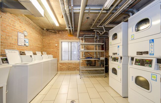 1 bed, 1 bath, 618 sqft, $1,950, Unit 408