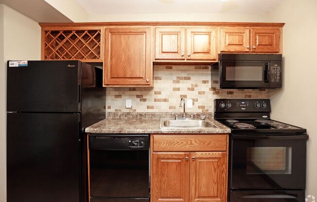 1 bed, 1 bath, 625 sqft, $865, Unit 4212 Wyndsor Terrace Building 2 #13