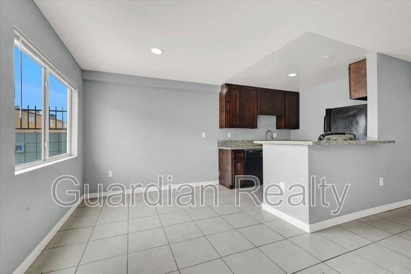 521 CALCATERRA CIR