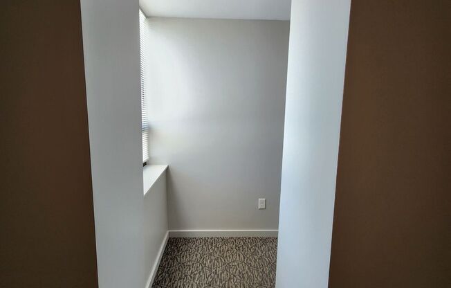 2 beds, 2 baths, 871 sqft, $1,695, Unit Unit 302