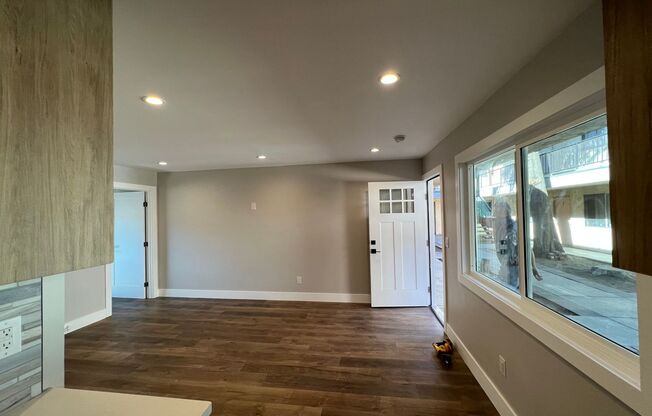 6948 Vesper LLC
