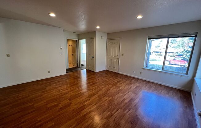 Three Bedroom House on Bend's West Side with RV Parking