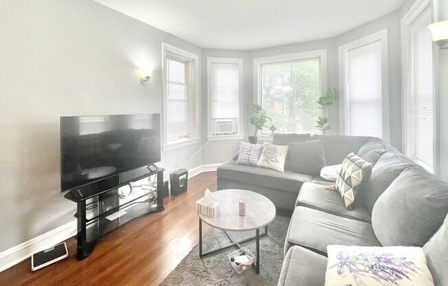 6300 N. Leavitt LLC