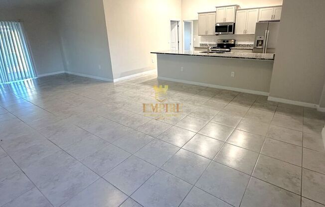 228 NW 10 ST