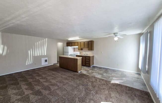 1 bed, 1 bath, 640 sqft, $1,050, Unit 47