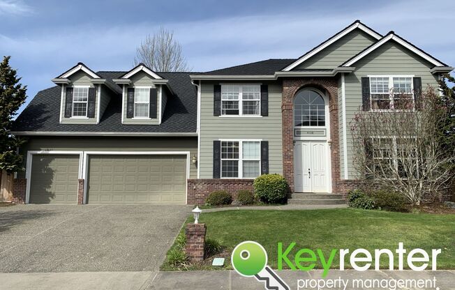 Luxurious House in North East Tacoma!!
