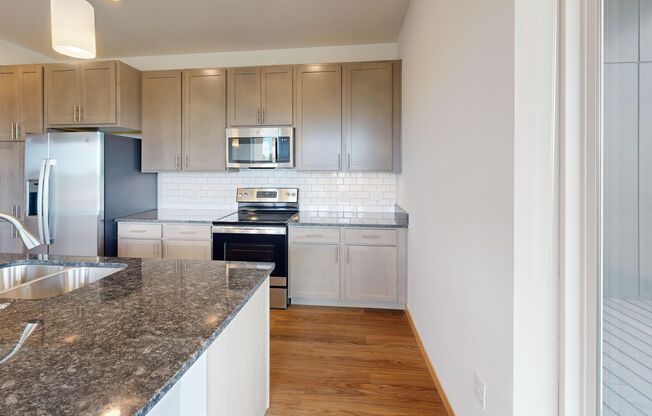 1 bed, 1 bath, 695 sqft, $1,590, Unit #324