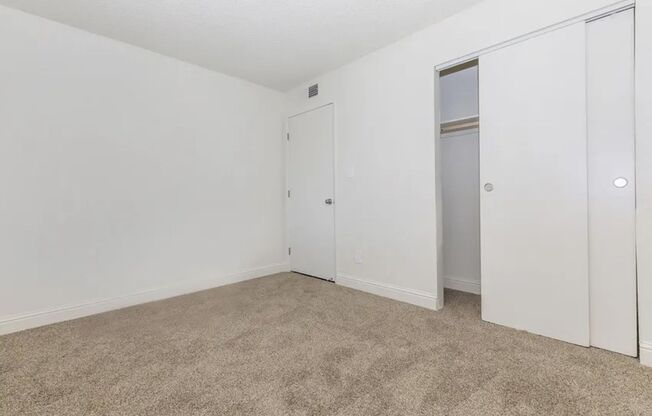 2 beds, 1 bath, 760 sqft, $1,435, Unit 06-106