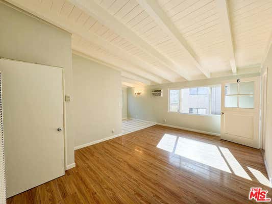 2 beds, 1 bath, 850 sqft, $2,245