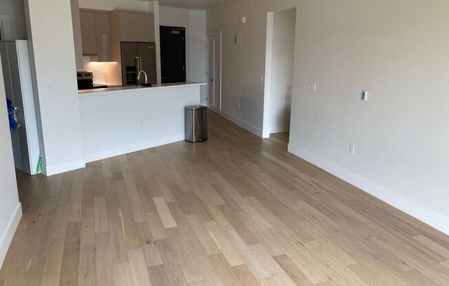 Live at the beach! Modern 2 bedroom 2 bath condo blocks from the beach w/parking and washer/dryer in unit!