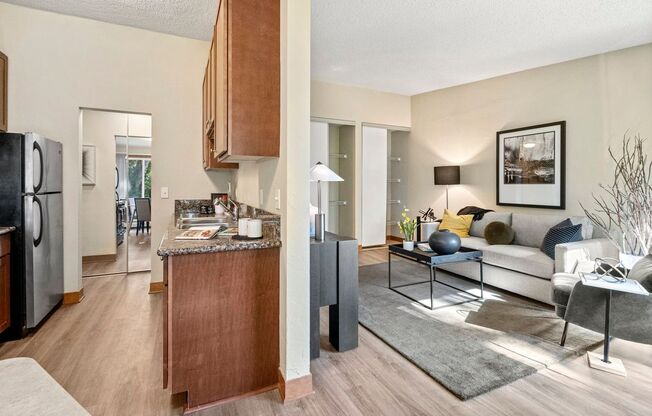 1 bed, 1 bath, 750 sqft, $1,059, Unit 07-102