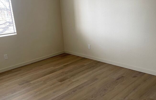 2 beds, 1 bath, 707 sqft, $1,239, Unit 7224