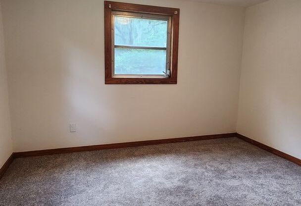 3 beds, 1 bath, $1,700