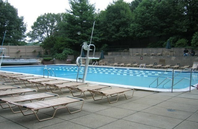 Studio, 1 bath, 500 sqft, $2,200, Unit 616