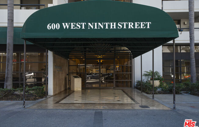 2 beds, 2 baths, 1,621 sqft, $4,800, Unit 1509