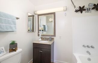 Studio, 1 bath, 500 sqft, $1,900, Unit Unit 214