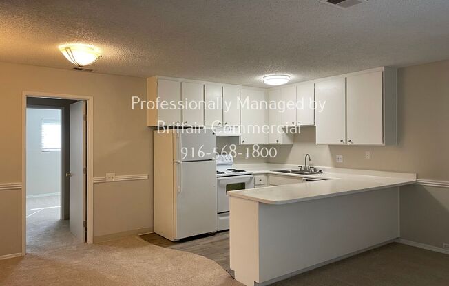 Extra Large 1bd, Absolute Must See in the Heart of Midtown, Open Kitchen, All Amenities, Must See!